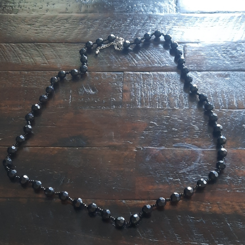 Necklace‎